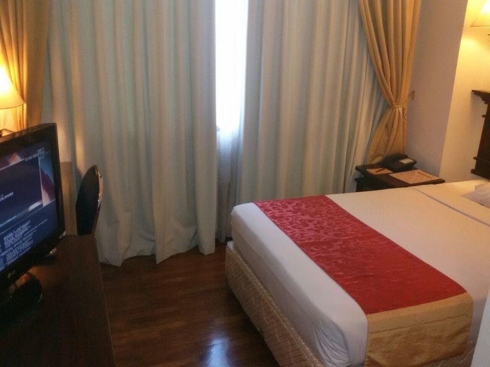 Maharani Hotel Jakarta Bagian luar foto